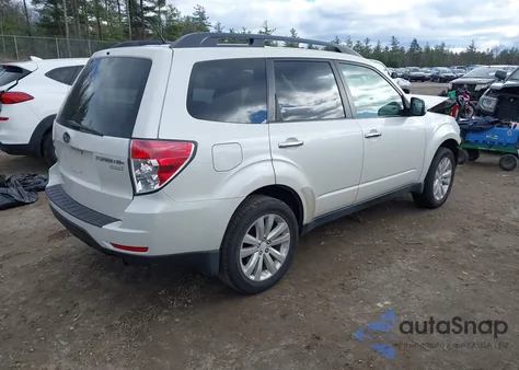 2012 Subaru Forester 2.5X Premium z USA, uszkodzony, nr VIN JF2SHADC7CH430689